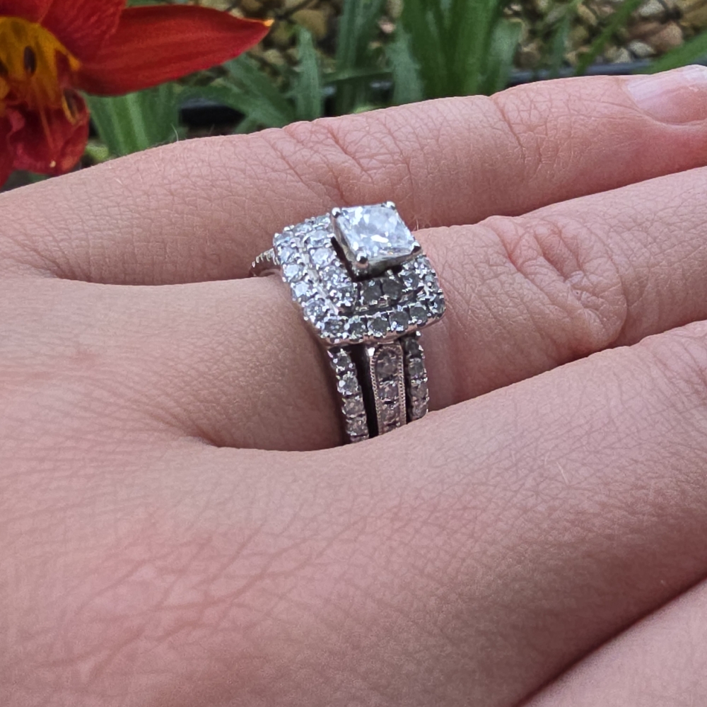Diamond Ring - Picture 8 of 8